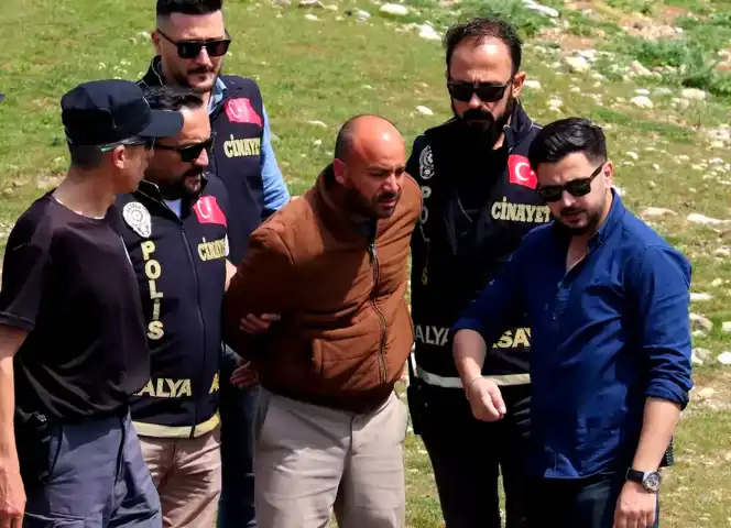 Antalya'da Boşanmış Eşinin Akrabasını Öldüren 17 Yıl Hapis Cezası Aldı
