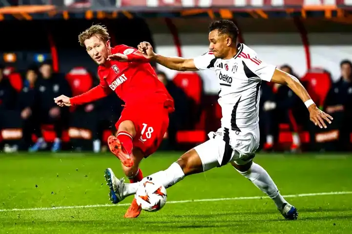 Beşiktaş-Twente Maçı İlk Yarıda 0-0
