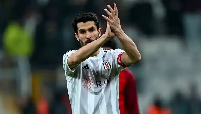 Necip Uysal, 8 Ay Sonra Beşiktaş'ta!