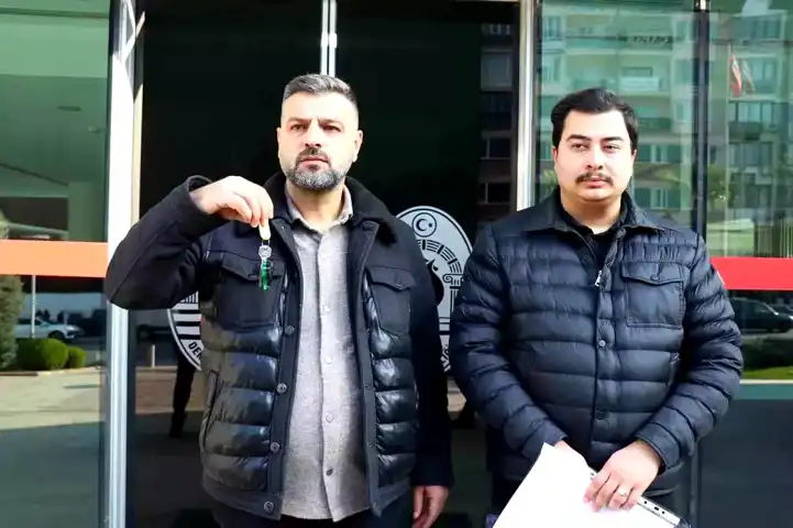 Denizlispor Yönetimi İstifa Etti, Anahtarlar Teslim