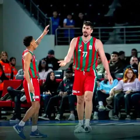 Karşıyaka'da Ayrılıklar Dizisi Devam Ediyor