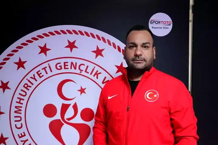 13 Yaşındaki Karateci Mehmet Taş, Uluslararası Şampiyonada!