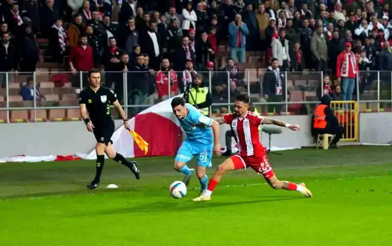 Samsunspor-Trabzonspor: İlk 15 Dakika Golsüz Beraberlik