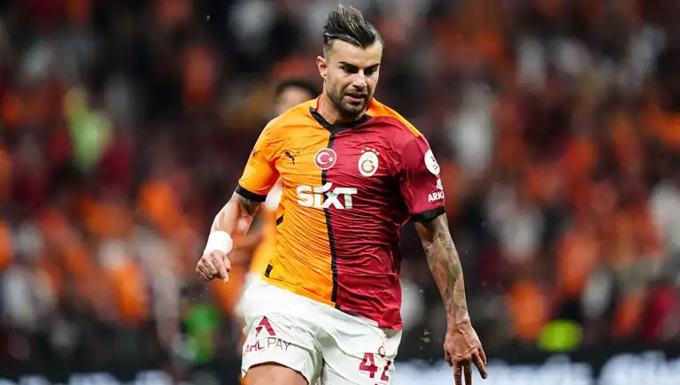 Lig Maçında Sakatlık: Takımın Yıldızı Oyundan Çekildi!