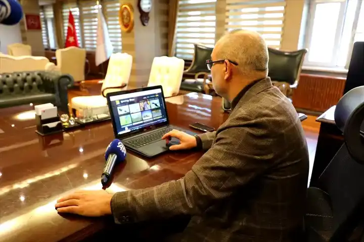 Vali Koç, Anadolu Ajansı 'Yılın Kareleri'ni Seçti